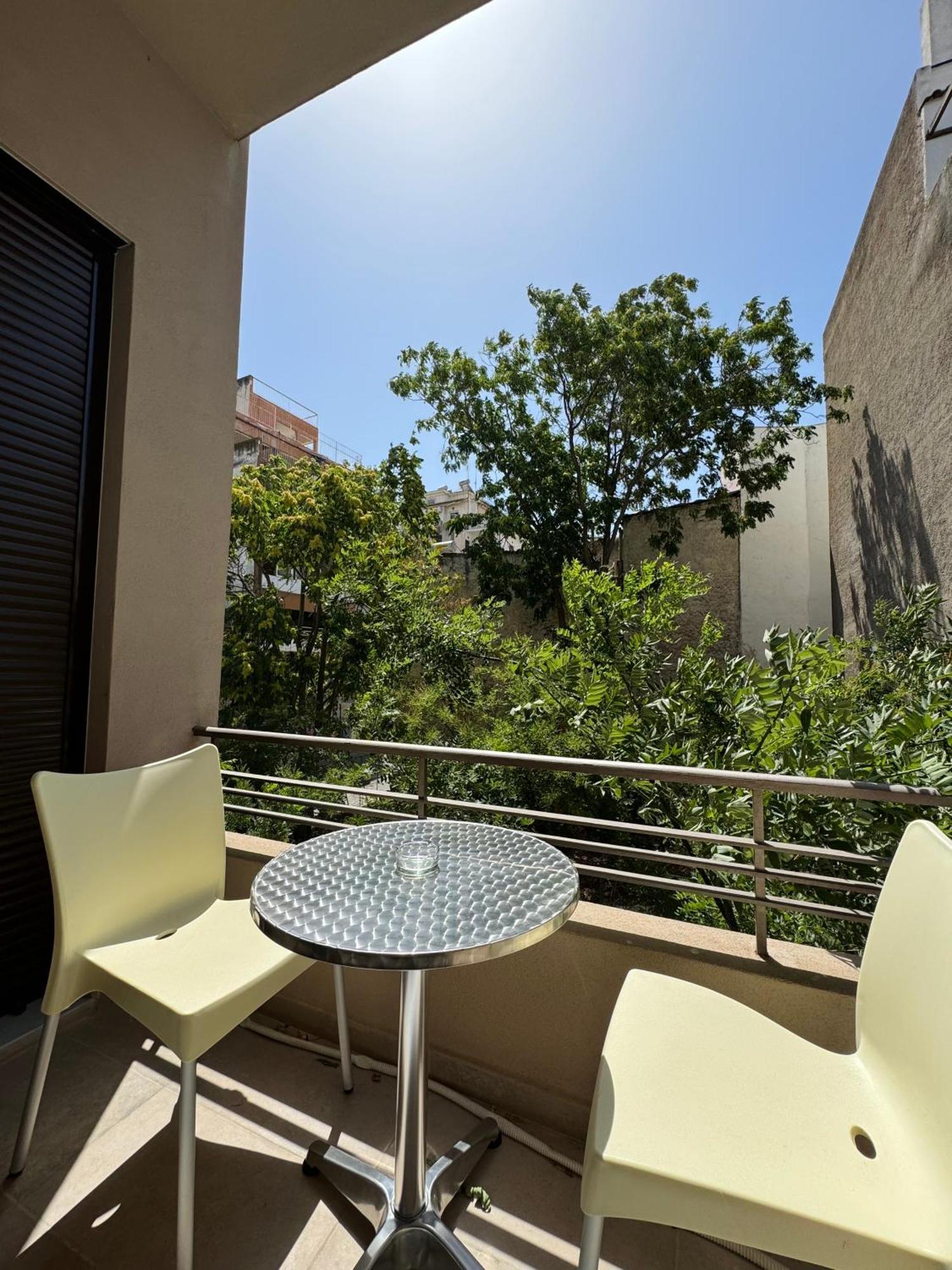 Spacious Apartment Near Monastiraki By Kozy Koala Athen Exterior foto