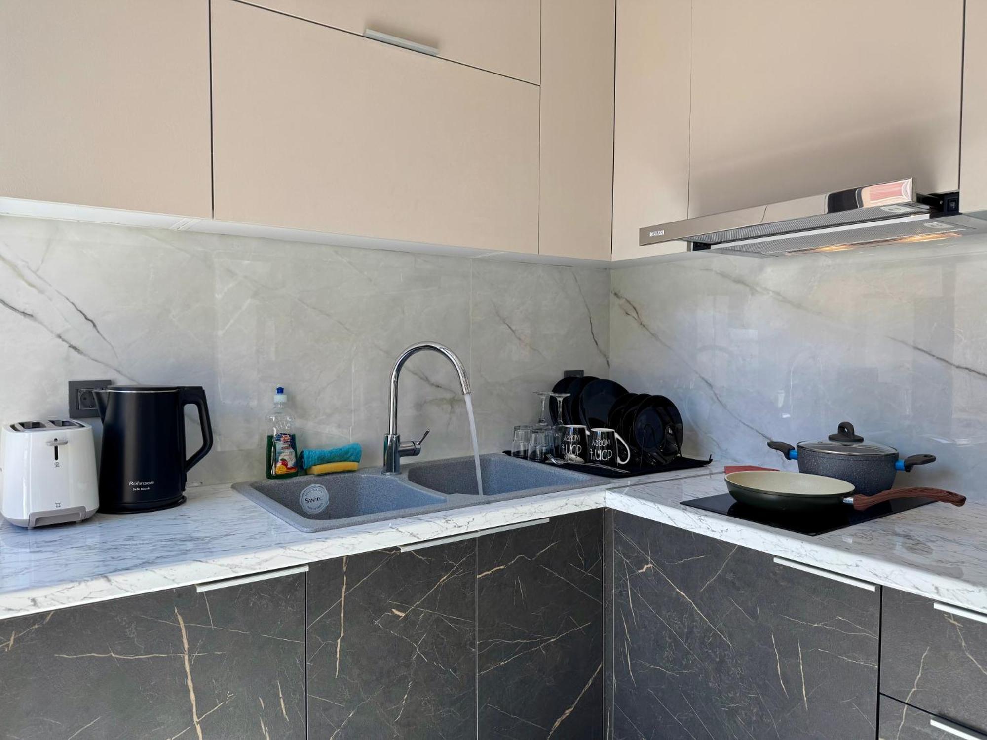 Spacious Apartment Near Monastiraki By Kozy Koala Athen Exterior foto