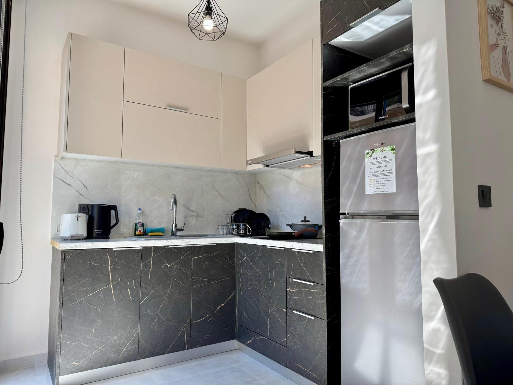Spacious Apartment Near Monastiraki By Kozy Koala Athen Exterior foto